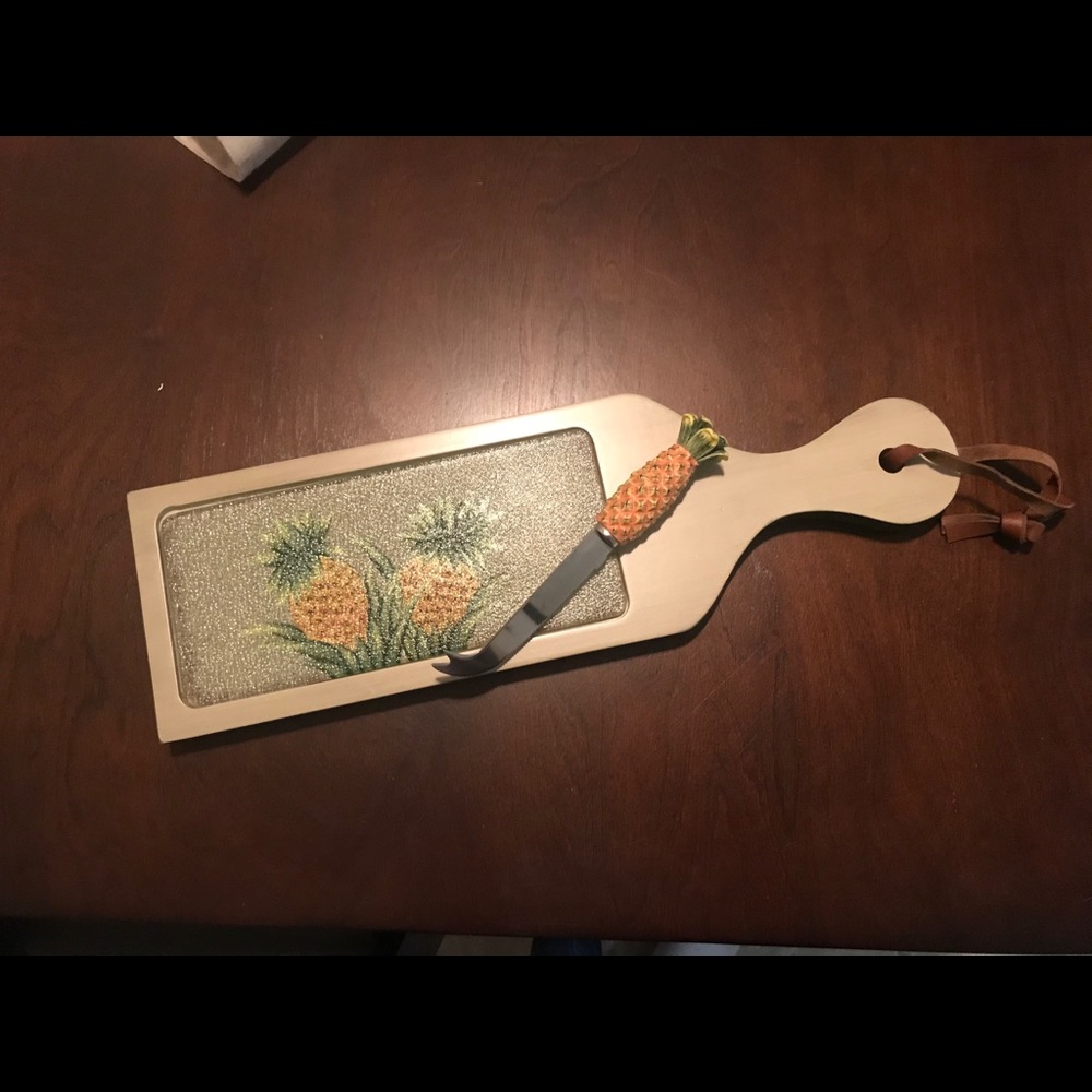 Pineapple Breeze Collection CheeseBoard with Knife